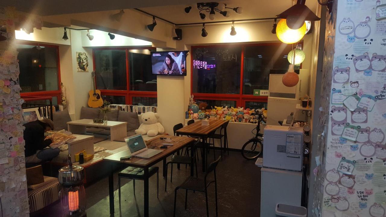 New Gwangju Guesthouse Gwangju Metropolitan City Buitenkant foto