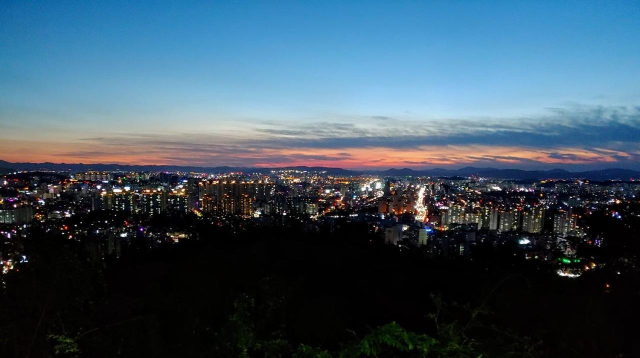 New Gwangju Guesthouse Gwangju Metropolitan City Buitenkant foto